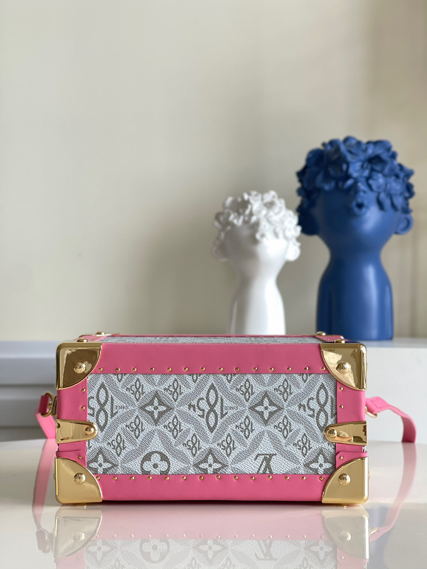 l**is V*t*n valisette tresor box