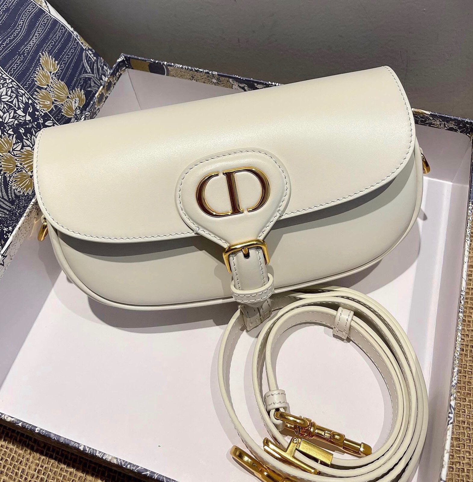 D*or bobby east-west