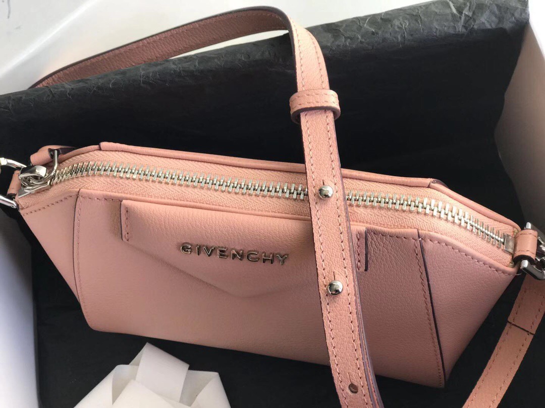 Givenchy Antigona