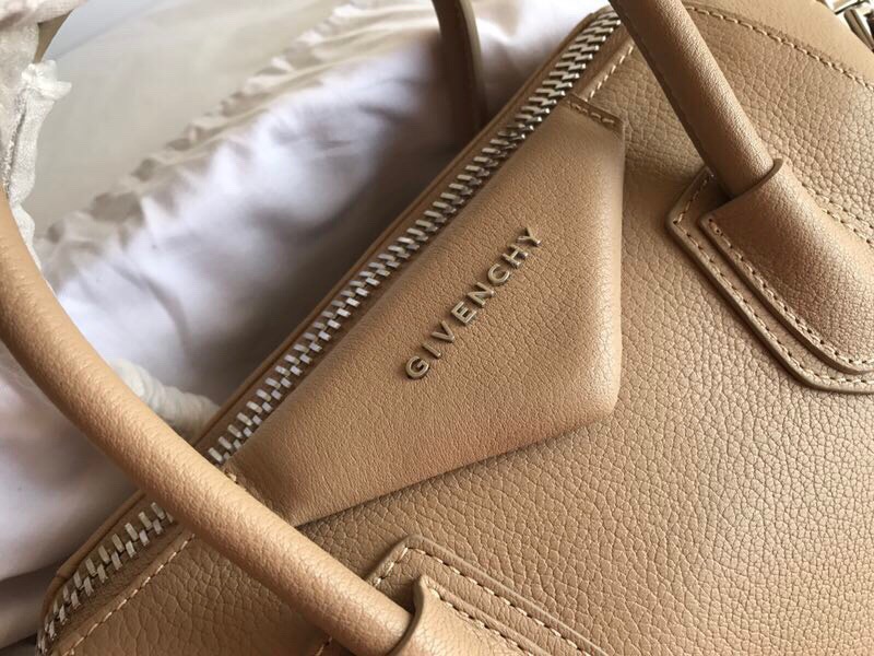 Givenchy Antigona Small