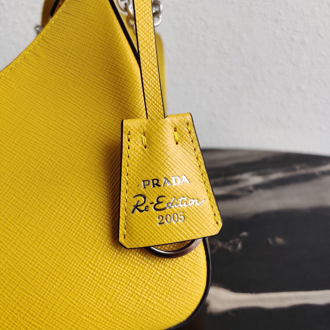 Pra*a re-edition 2005 saffiano leather bag