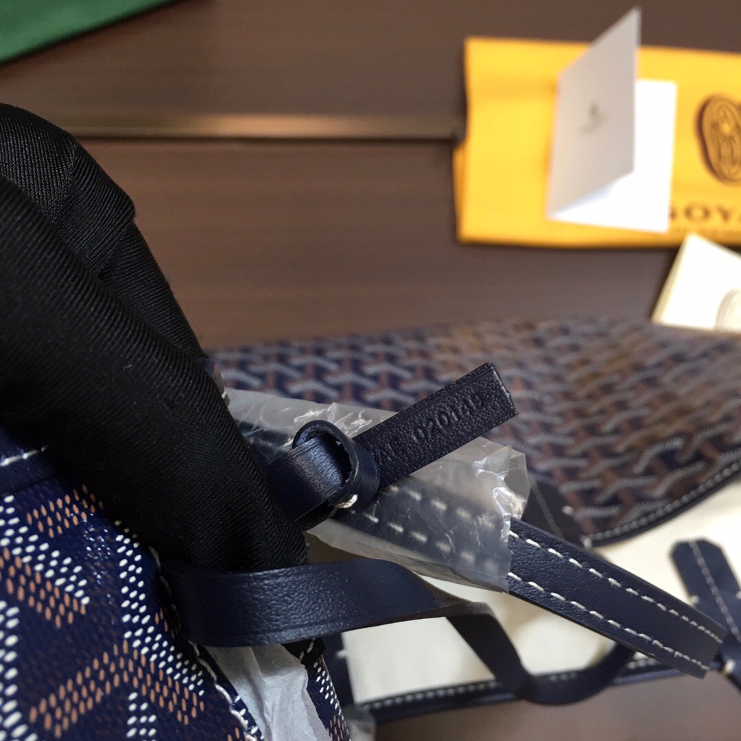 go*ard saint L**is pm tote bag