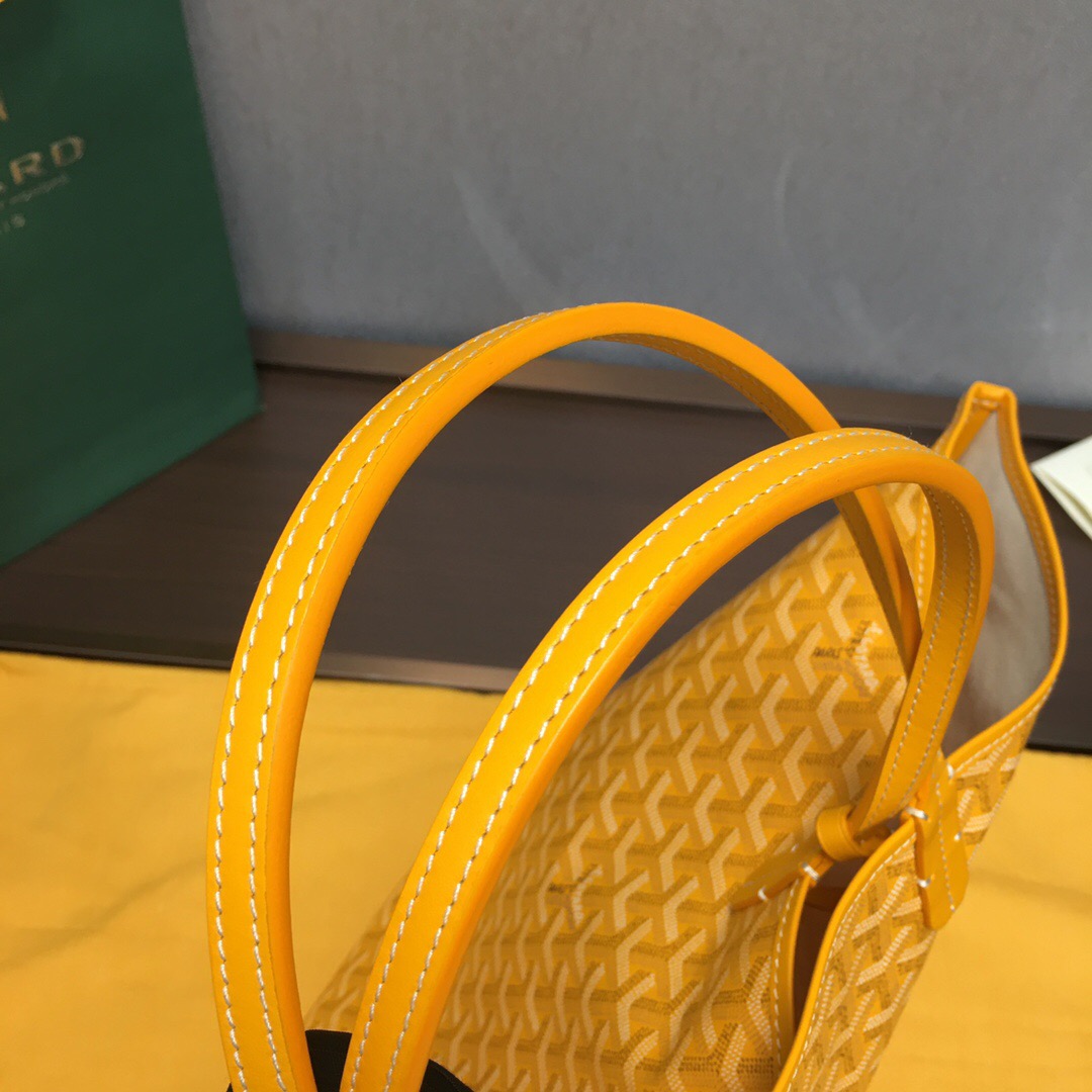 go*ard saint L**is gm tote bag
