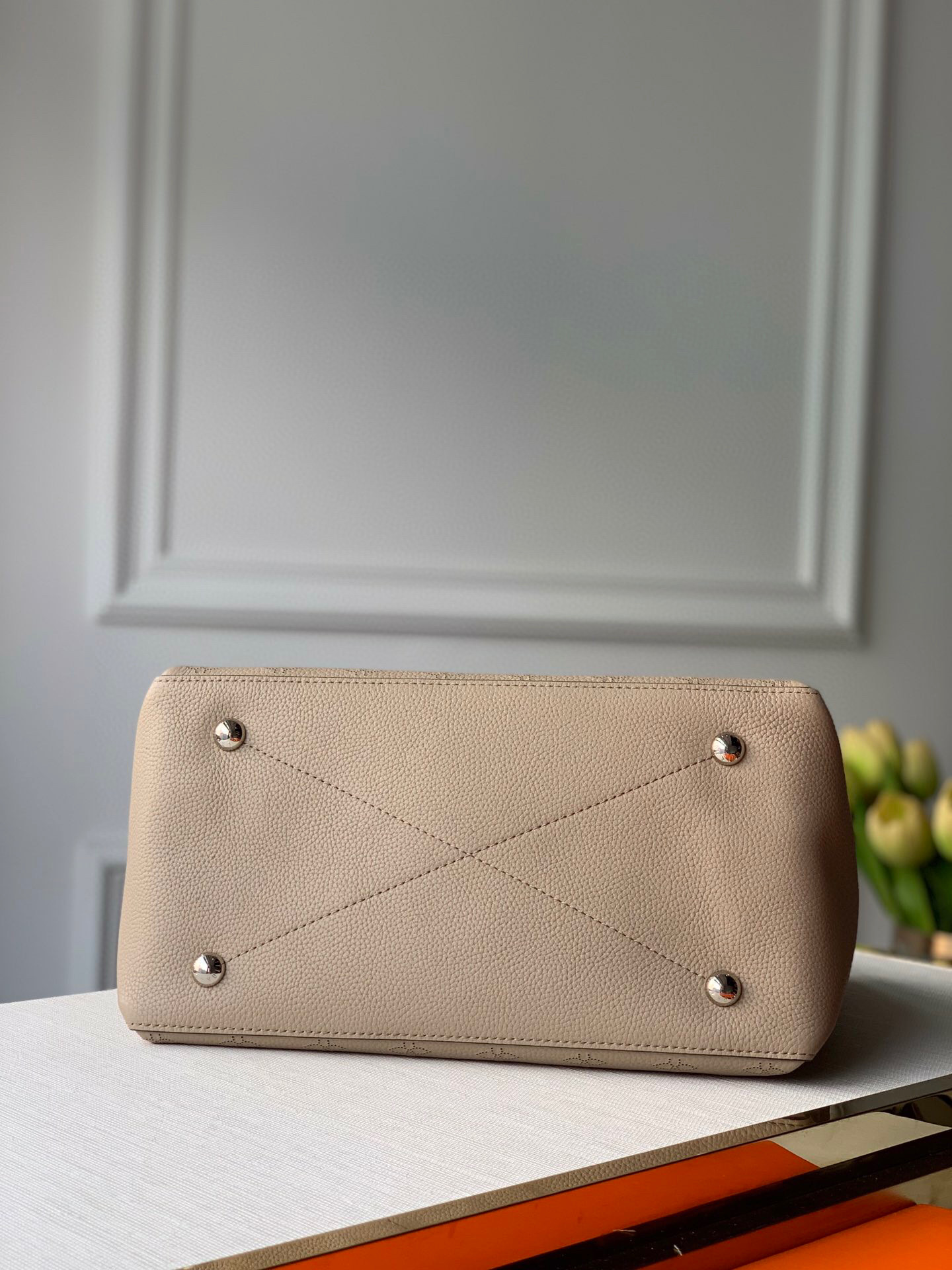 l**is V*t*n babylone bb