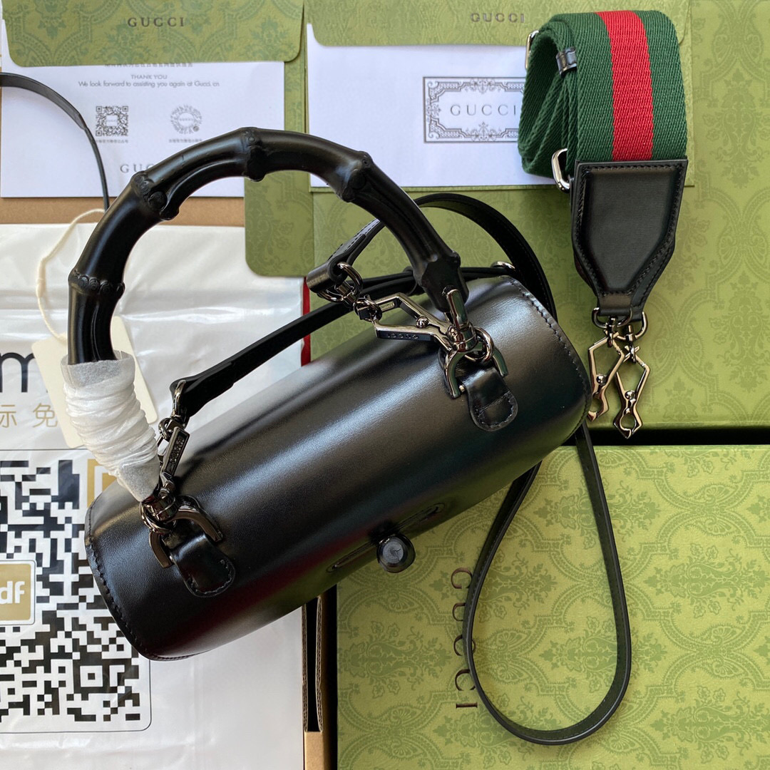 G*u*i bamboo handle bag