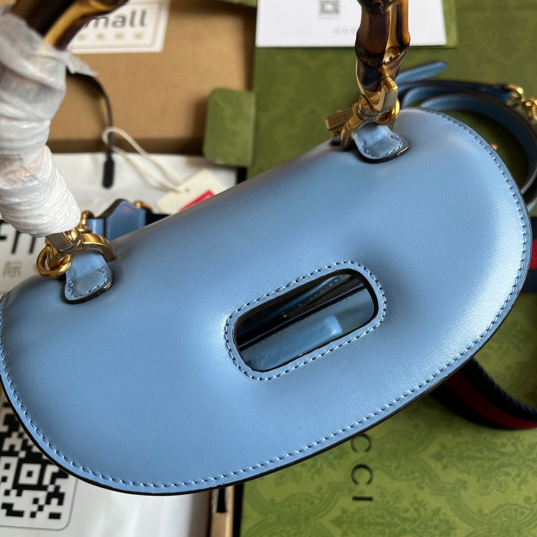 G*u*i bamboo handle bag