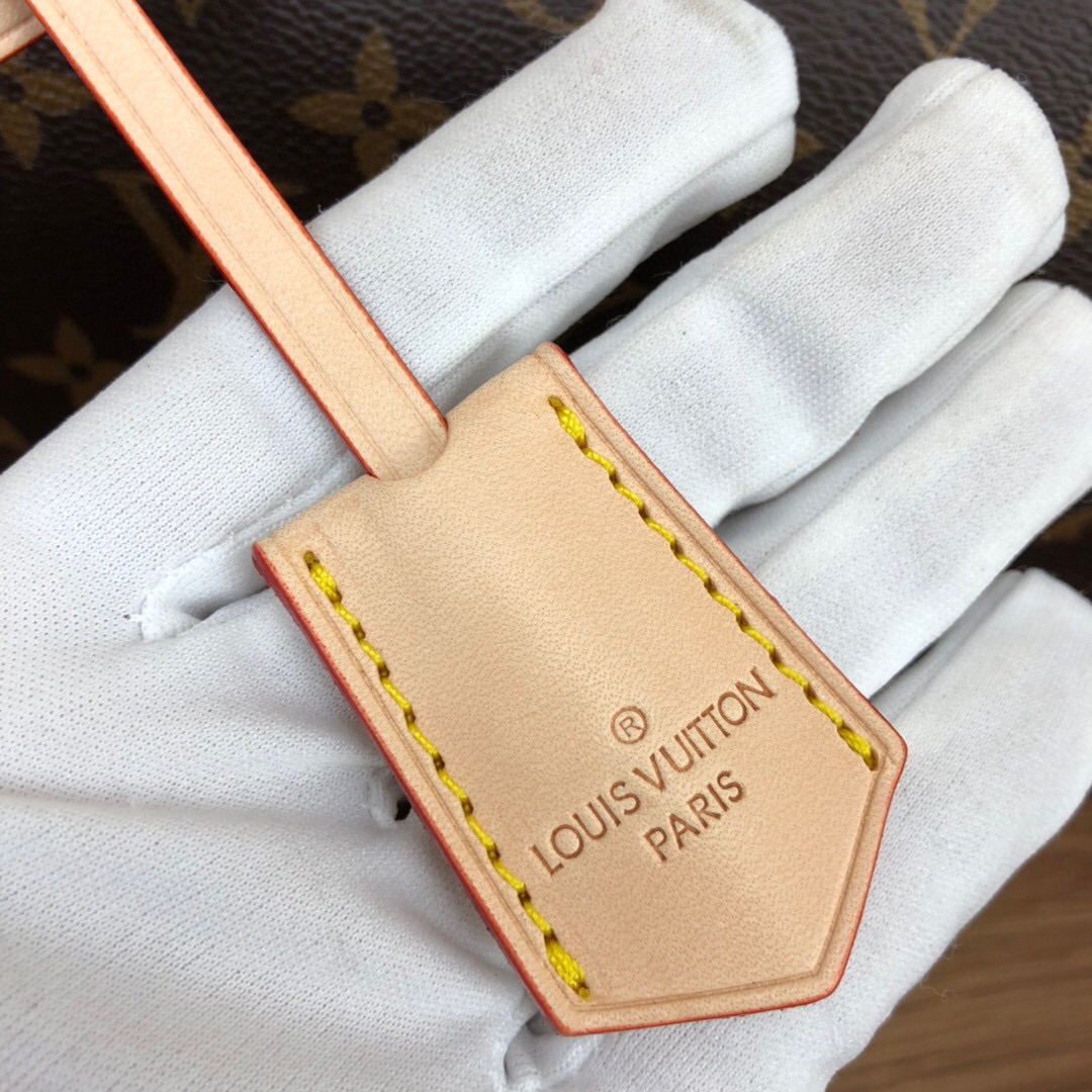 l**is V*t*n cluny bb