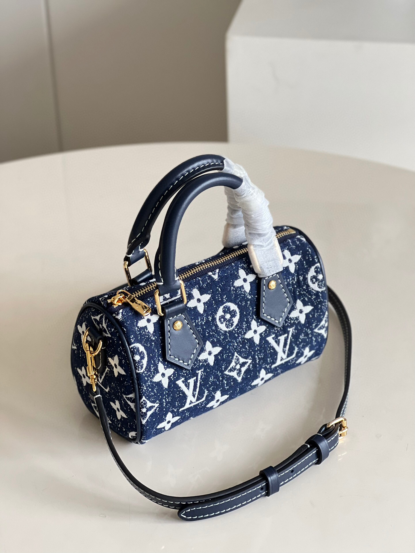 l**is V*t*n speedy nano