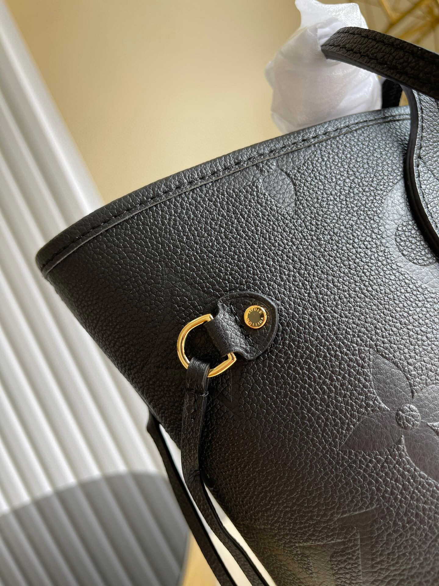 l**is V*t*n neverfull mm