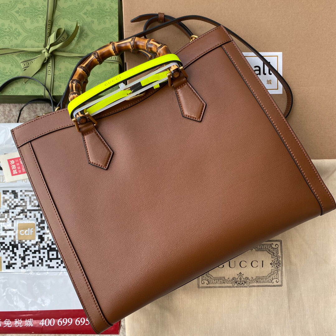 G*u*i diana tote