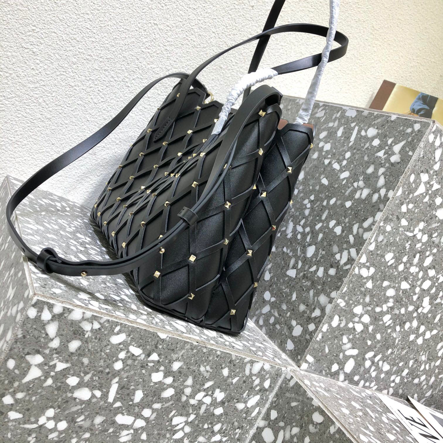 Valentino Beehive