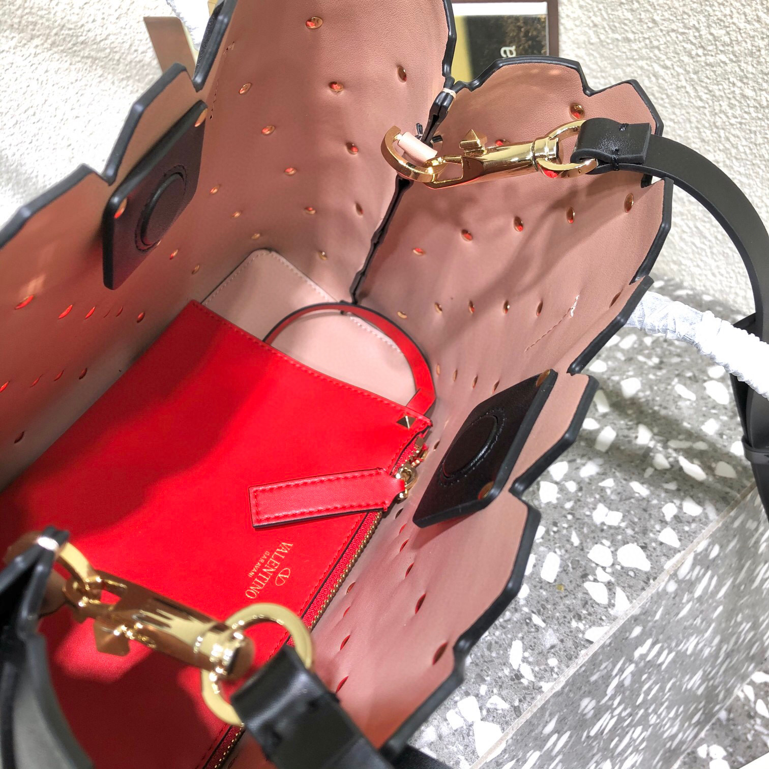 Valentino Beehive