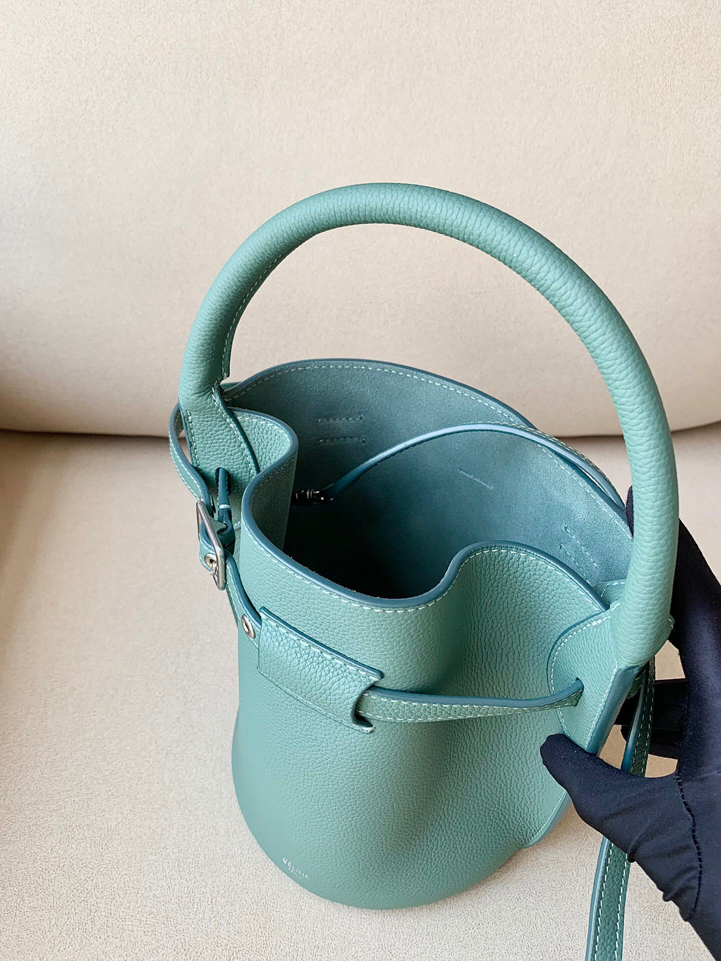 Ce**e bucket