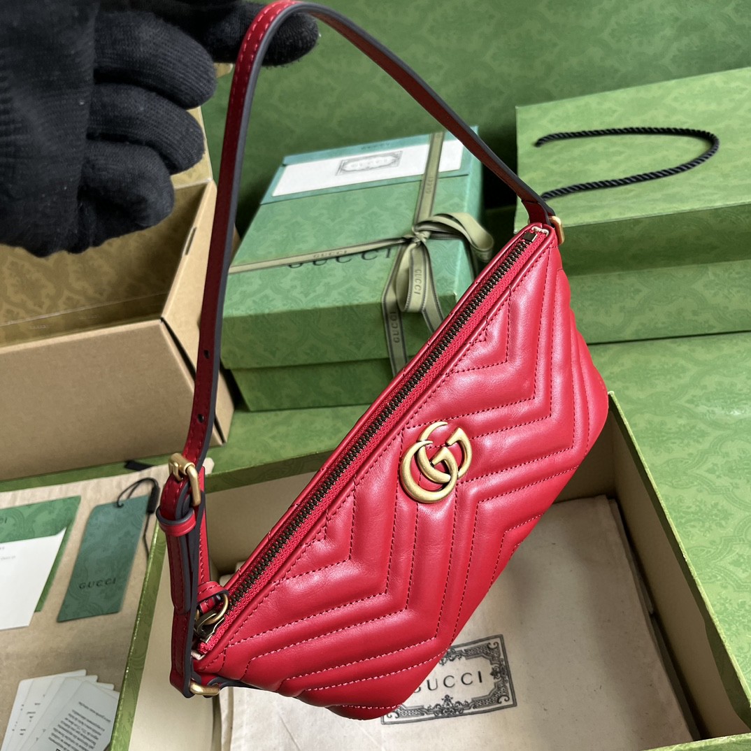 G*u*i gg marmont shoulder bag