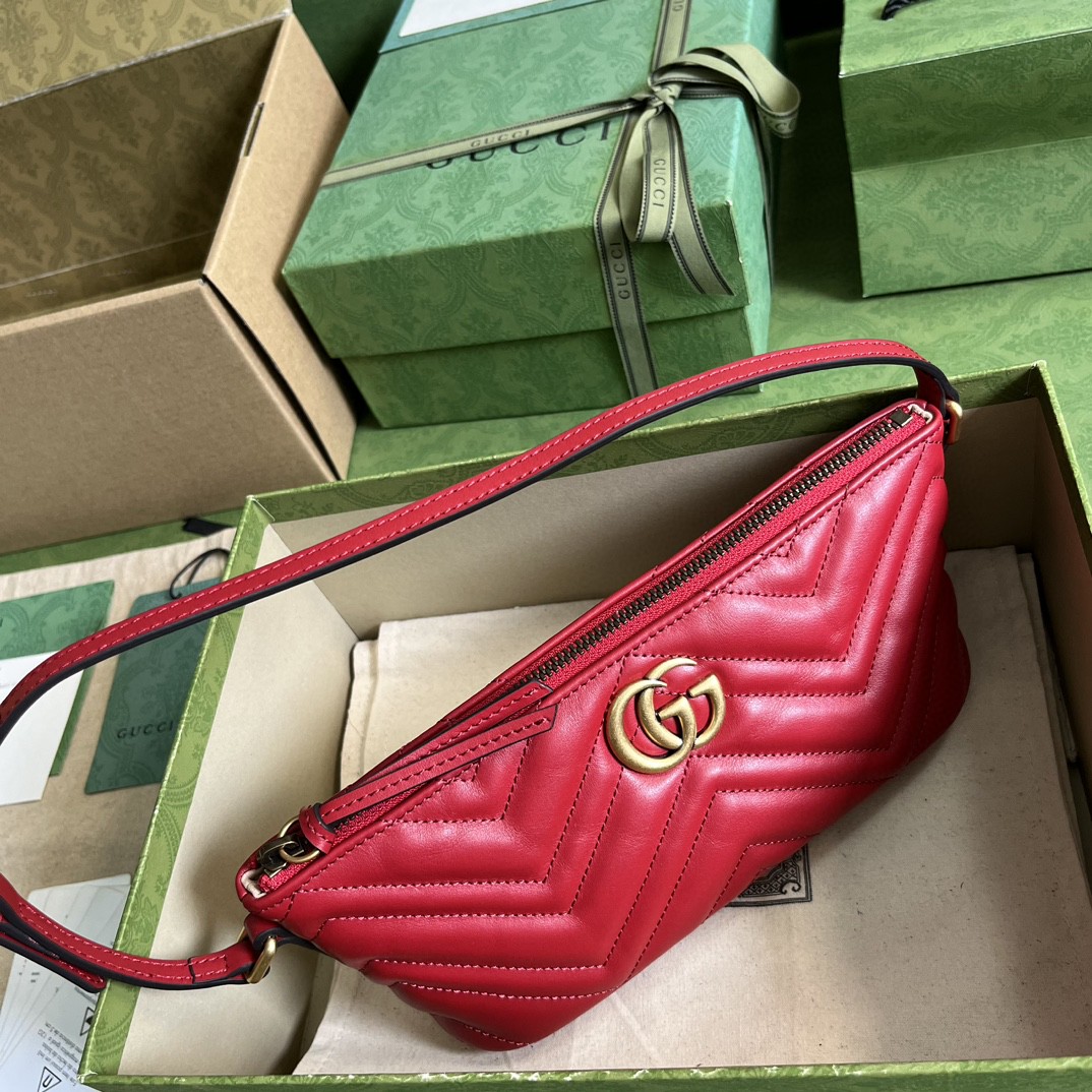 G*u*i gg marmont shoulder bag