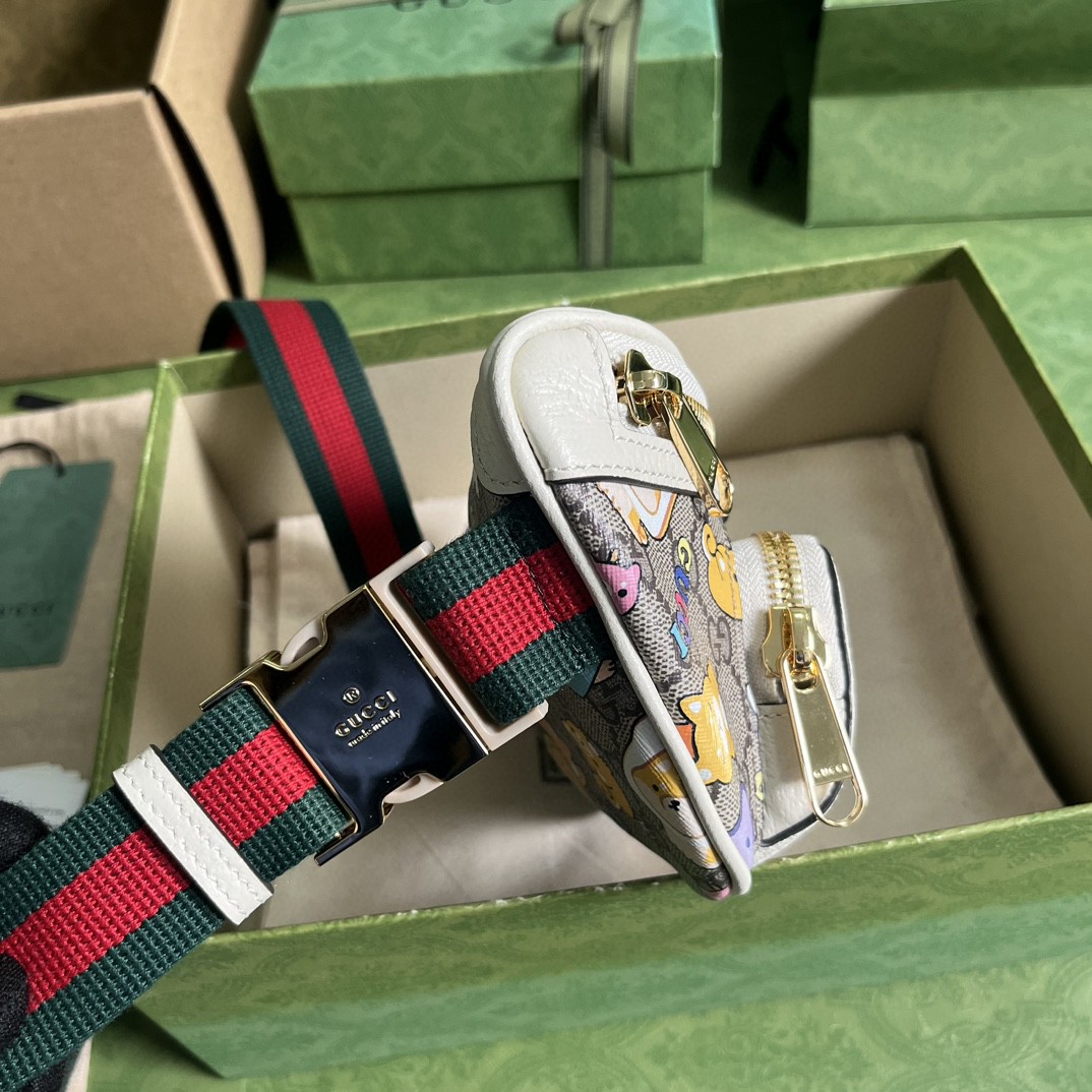 G*u*i belt bag with interlocking g