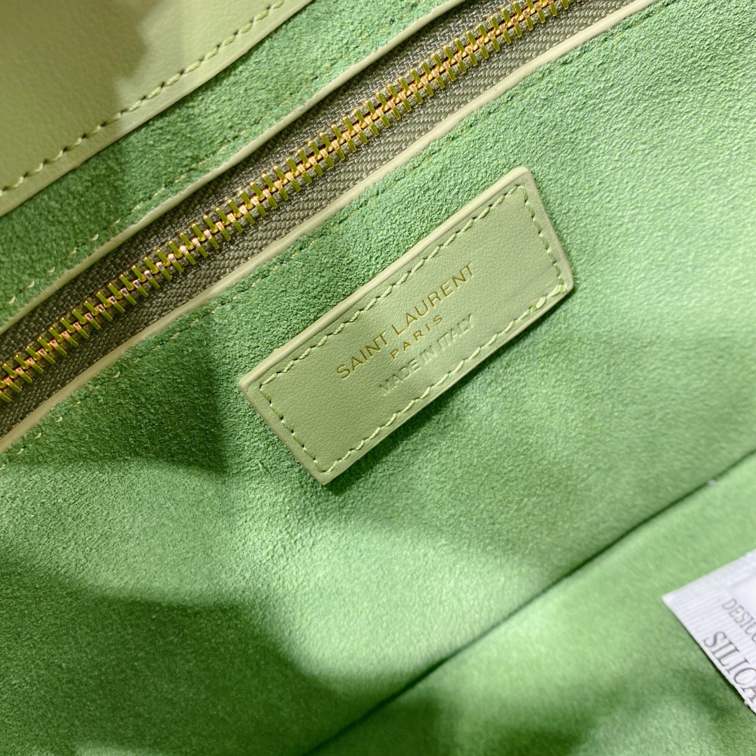 YSL LE5À7 IN SMOOTH LEATHER