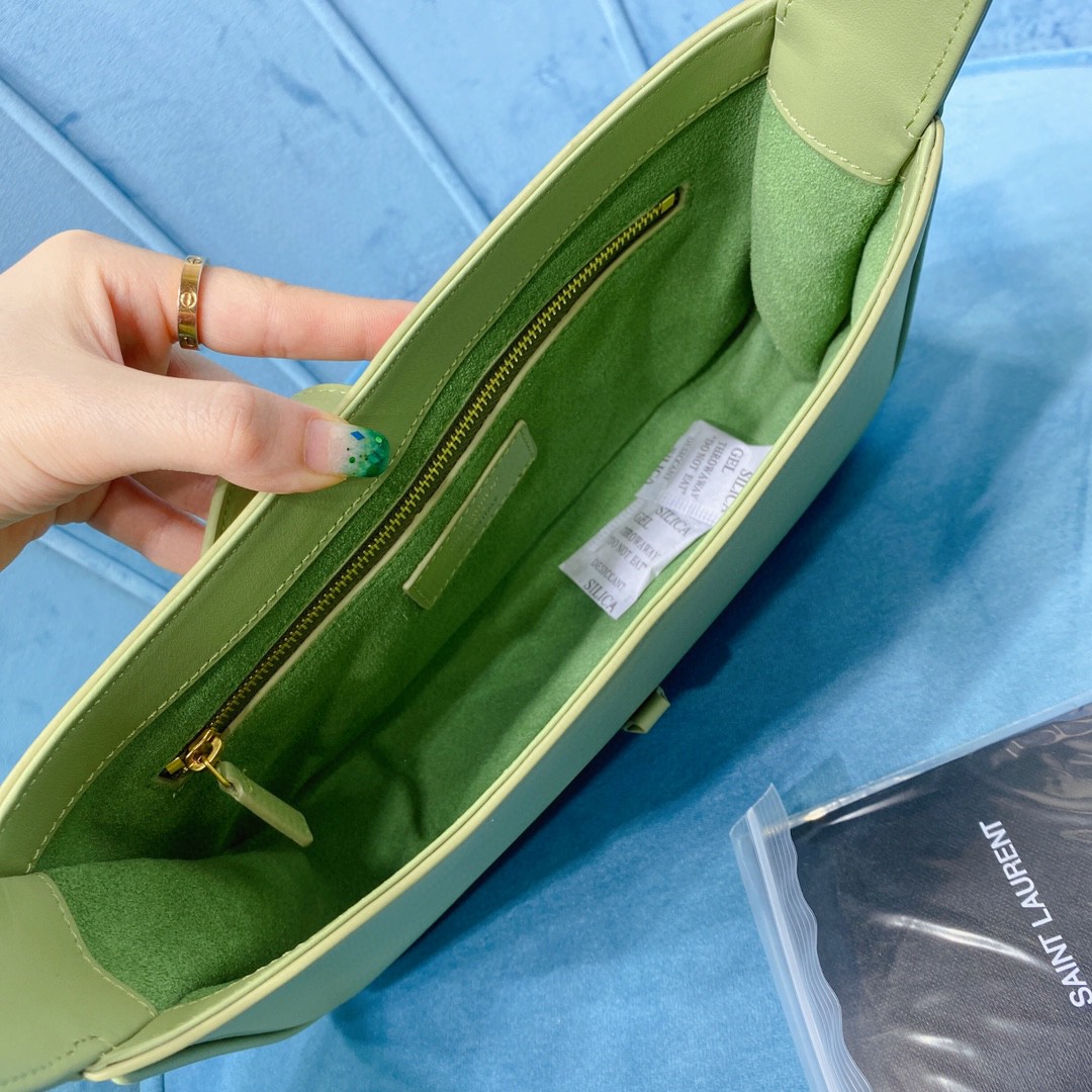 YSL LE5À7 IN SMOOTH LEATHER