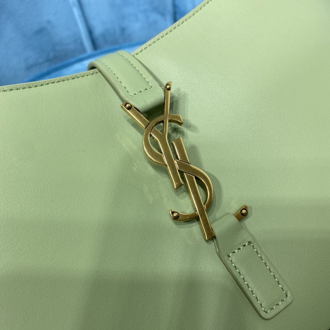 YSL LE5À7 IN SMOOTH LEATHER