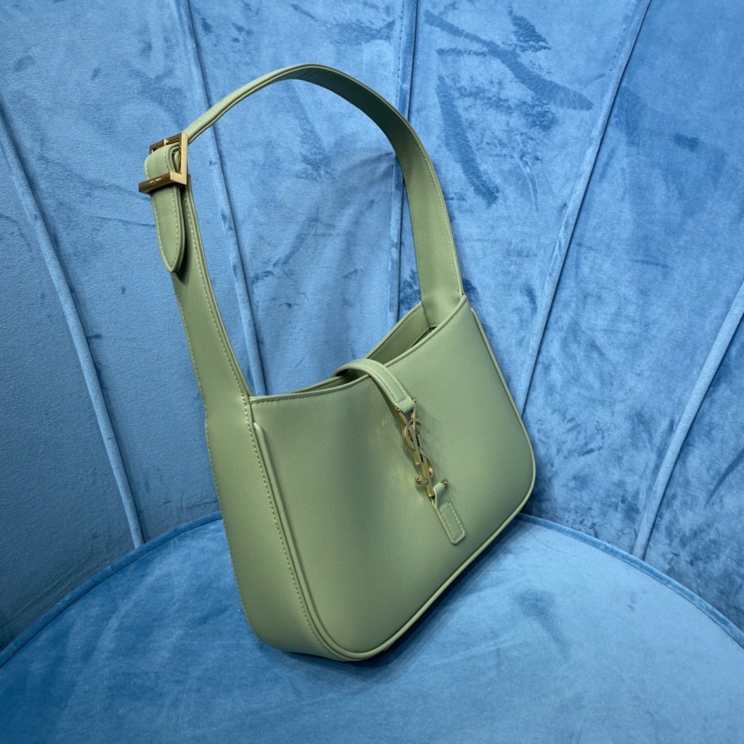 YSL LE5À7 IN SMOOTH LEATHER