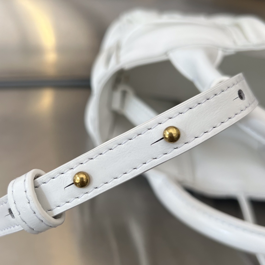 bo*te*ga Ve*ne*ta bv candy arco tote bag