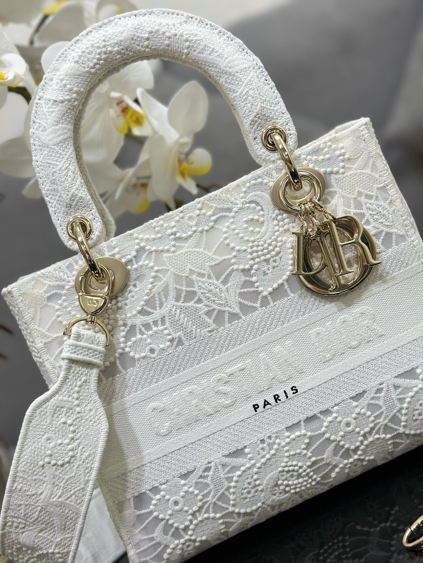 D*or medium lady d-lite bag