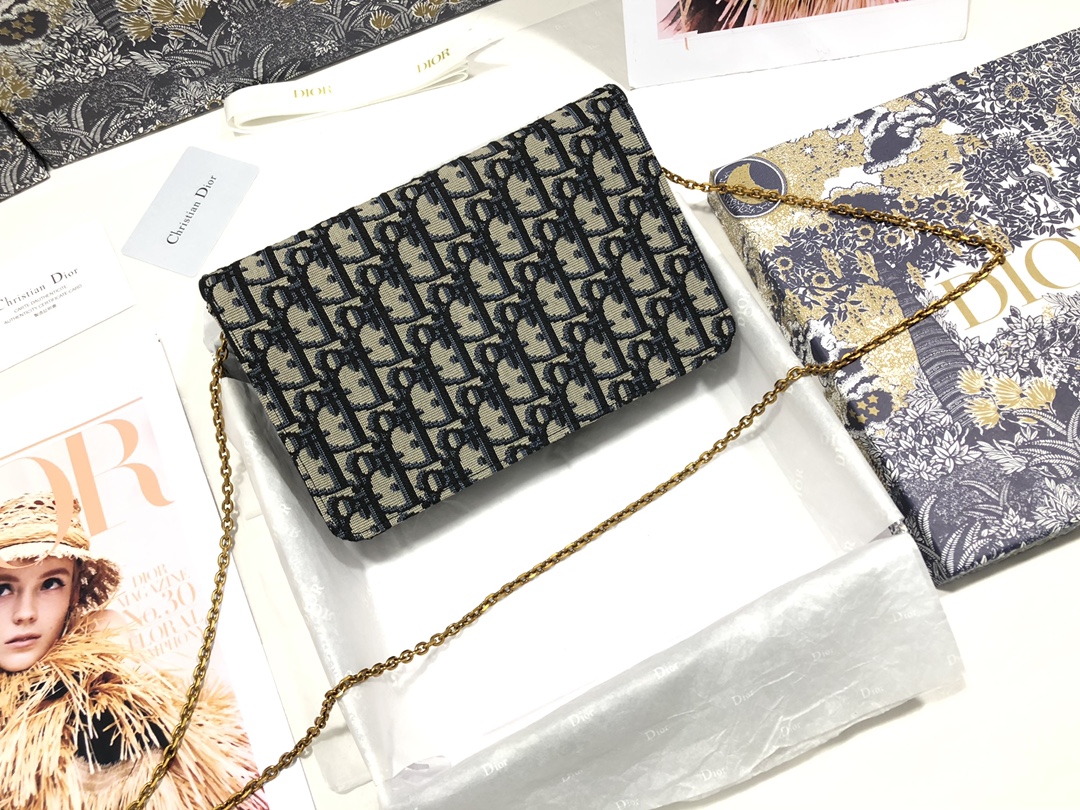 D*or saddle pouch