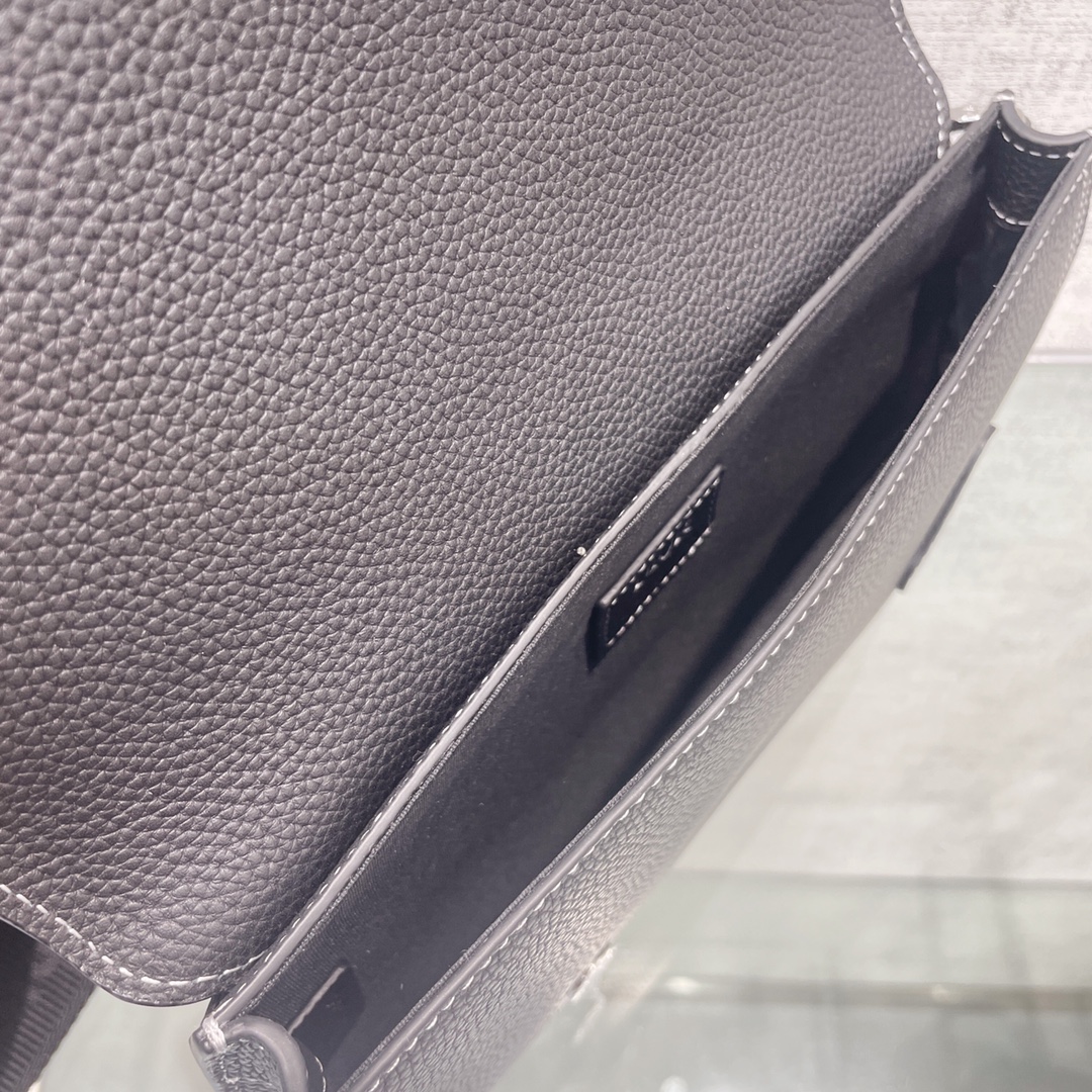 D*or oblique saddle pouch