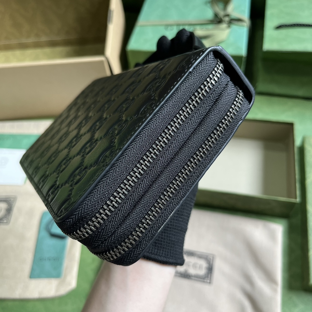 G*u*i jumbo gg travel document case