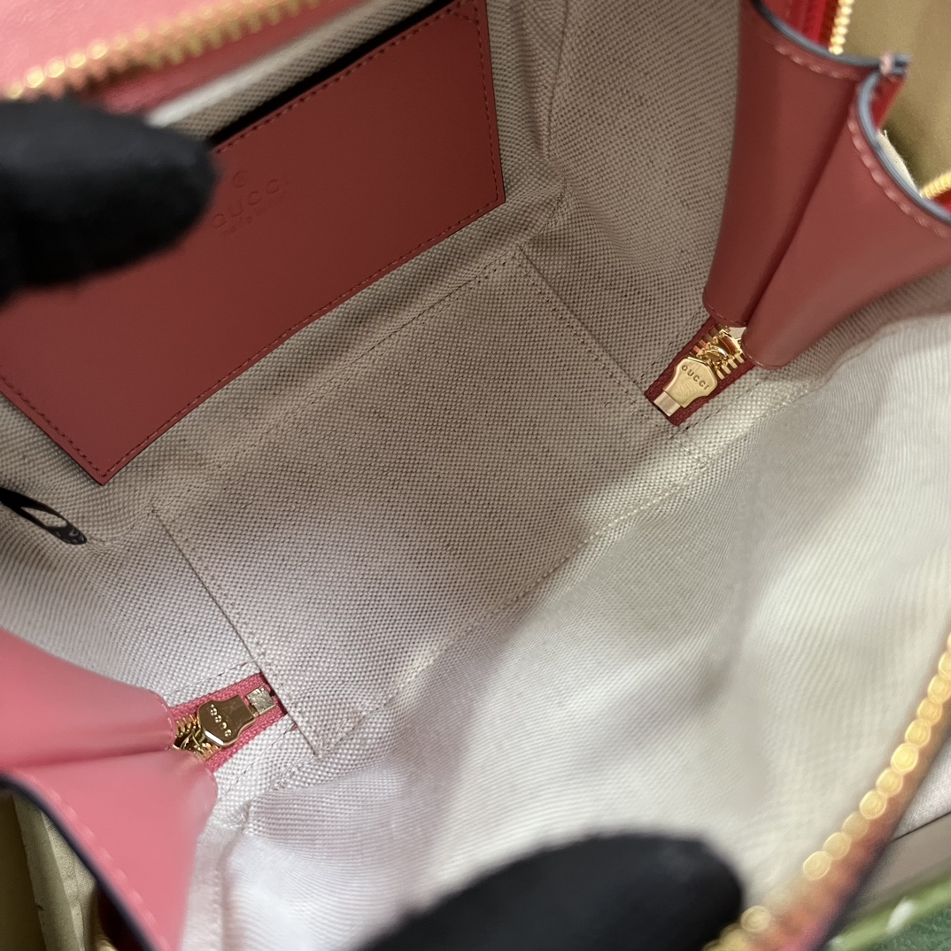 G*u*i blondie top handle bag