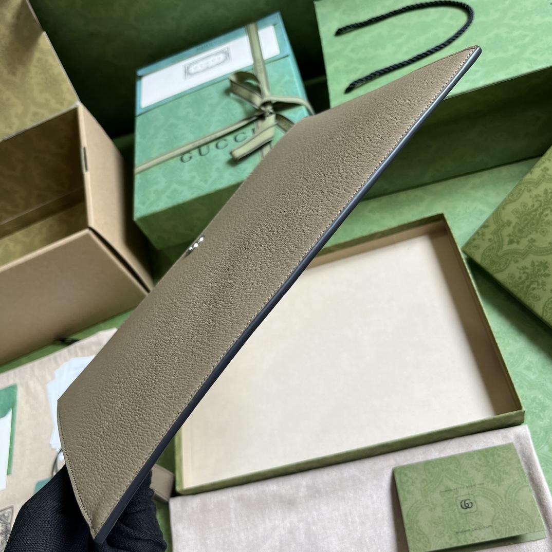 G*u*i gg marmont leather pouch