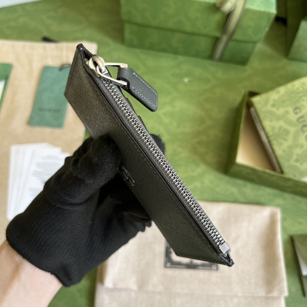 G*u*i gg marmont zip card case