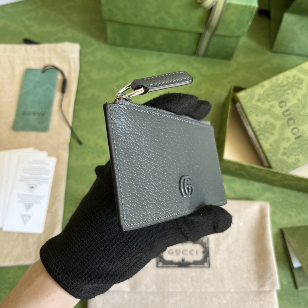 G*u*i gg marmont zip card case