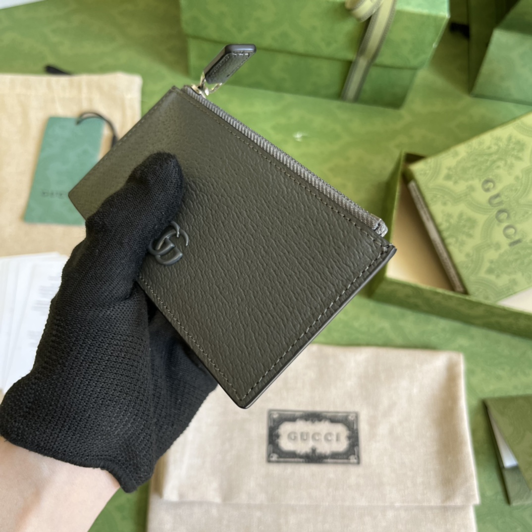 G*u*i gg marmont zip card case