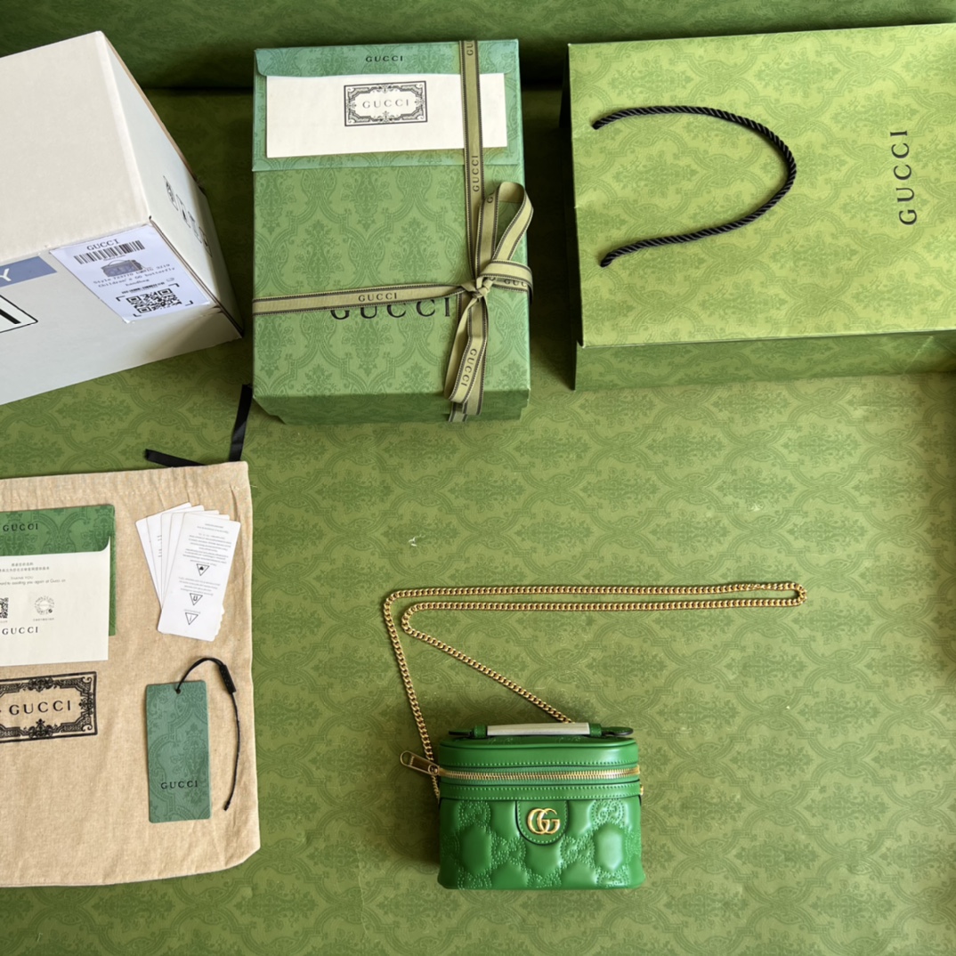 G*u*i gg matelassÉ top handle mini bag