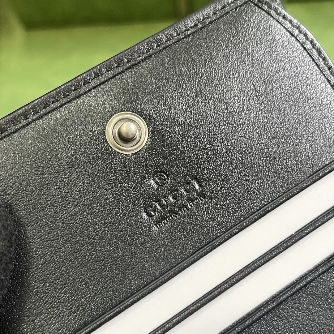 G*u*i gg marmont card case wallet