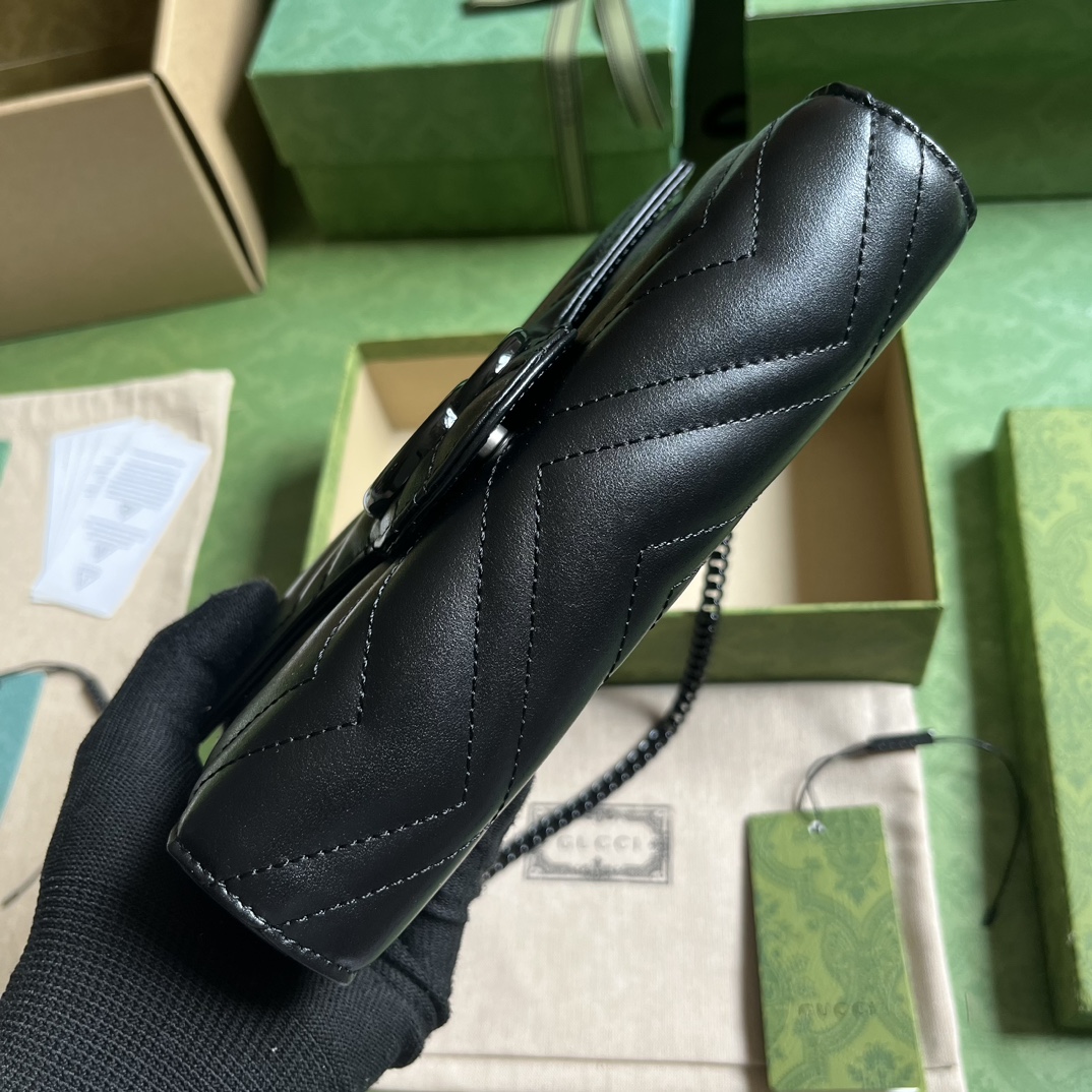 G*u*i gg marmont mini bag