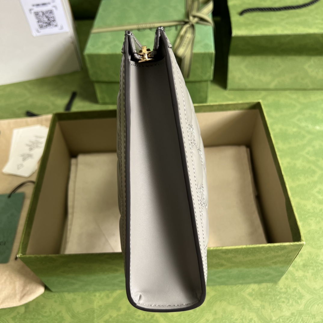 G*u*i gg matelassÉ pouch