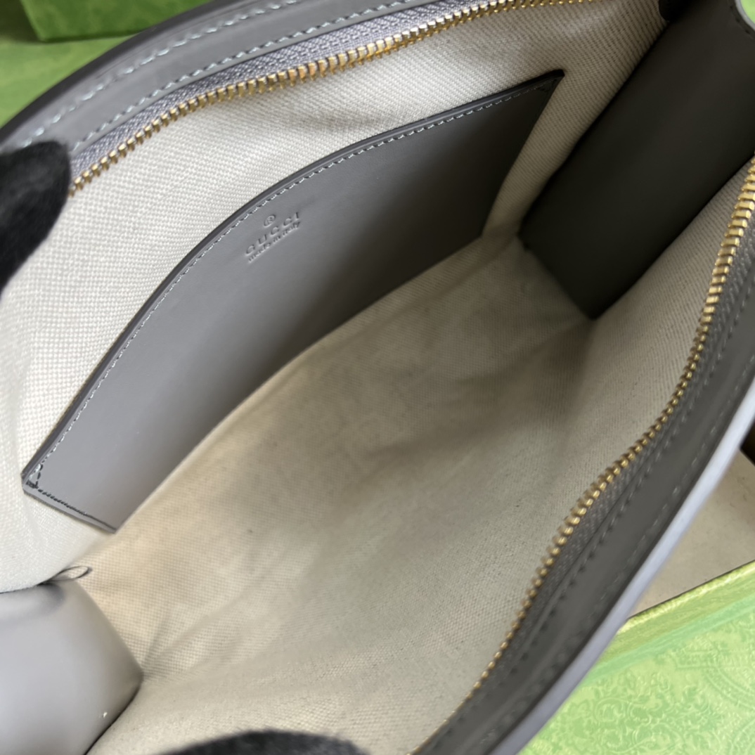 G*u*i gg matelassÉ pouch