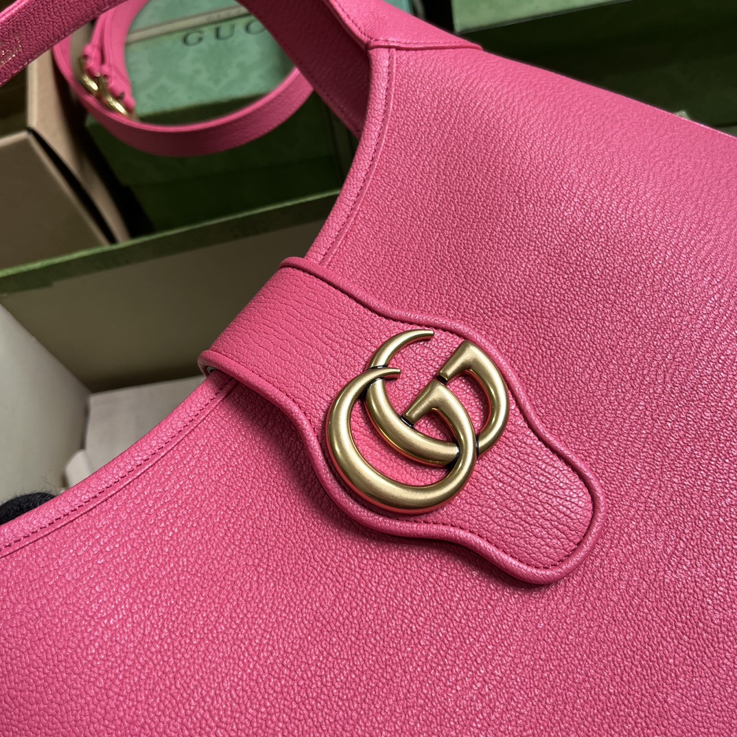 G*u*i aphrodite medium shoulder bag