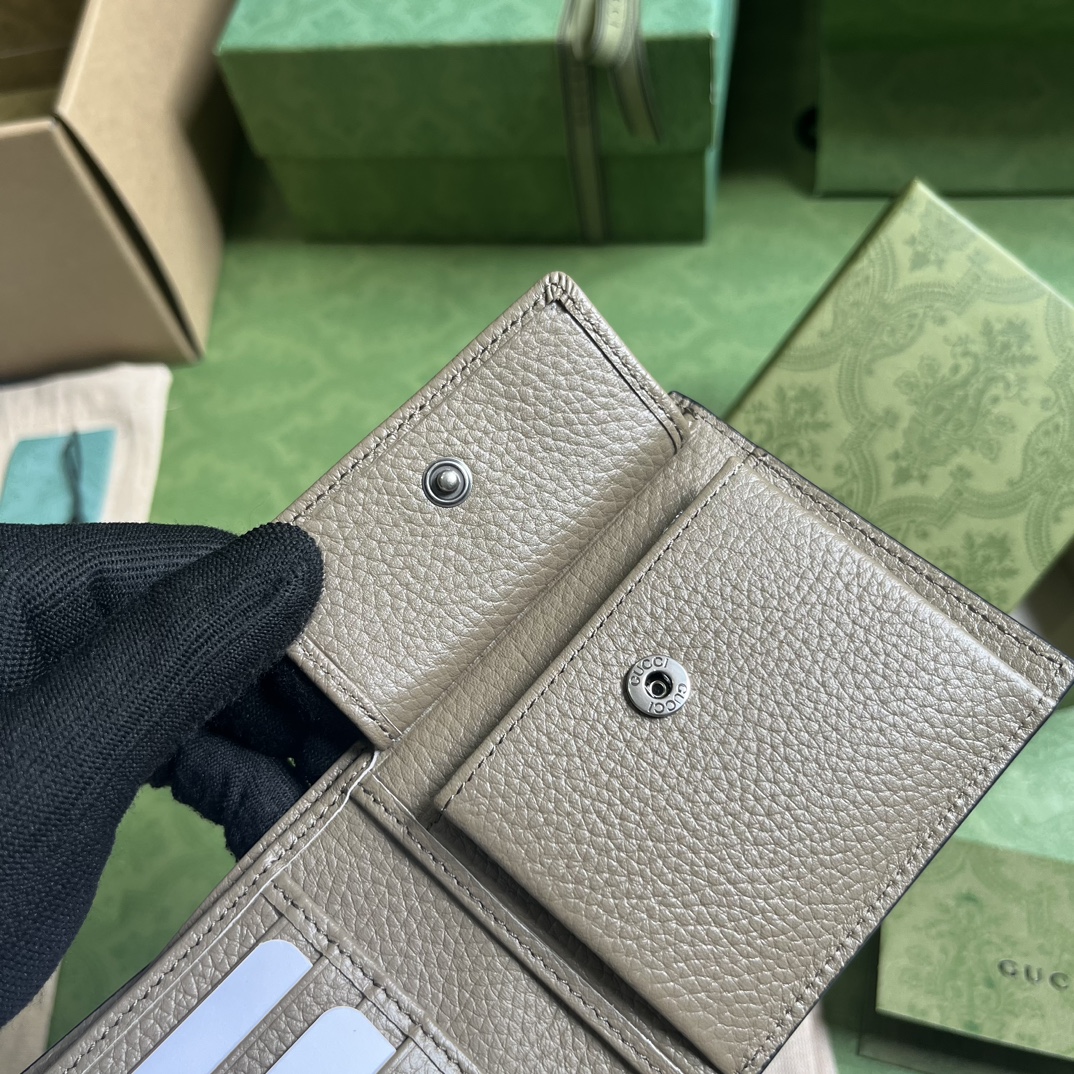 G*u*i jumbo gg coin wallet