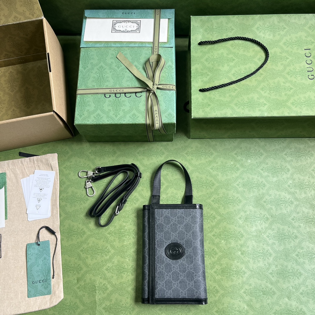 G*u*i gg top handle wallet