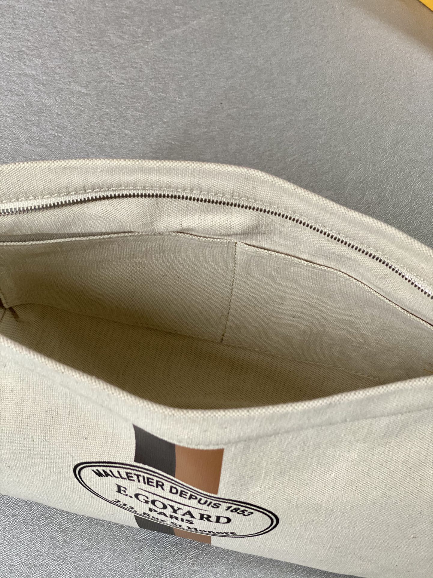 Go*ard pochette nécessaire