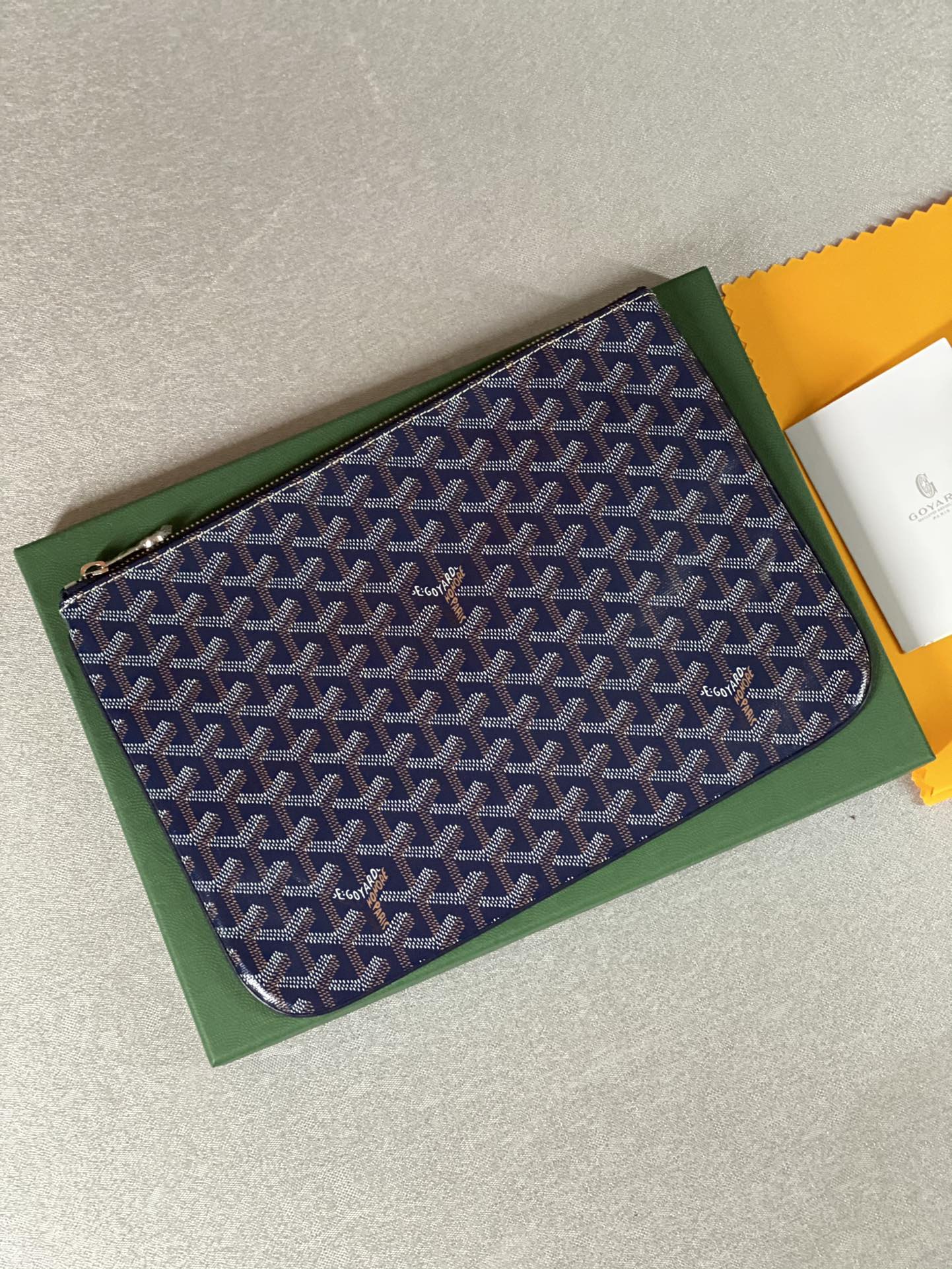 Go*ard sénat mm pouch