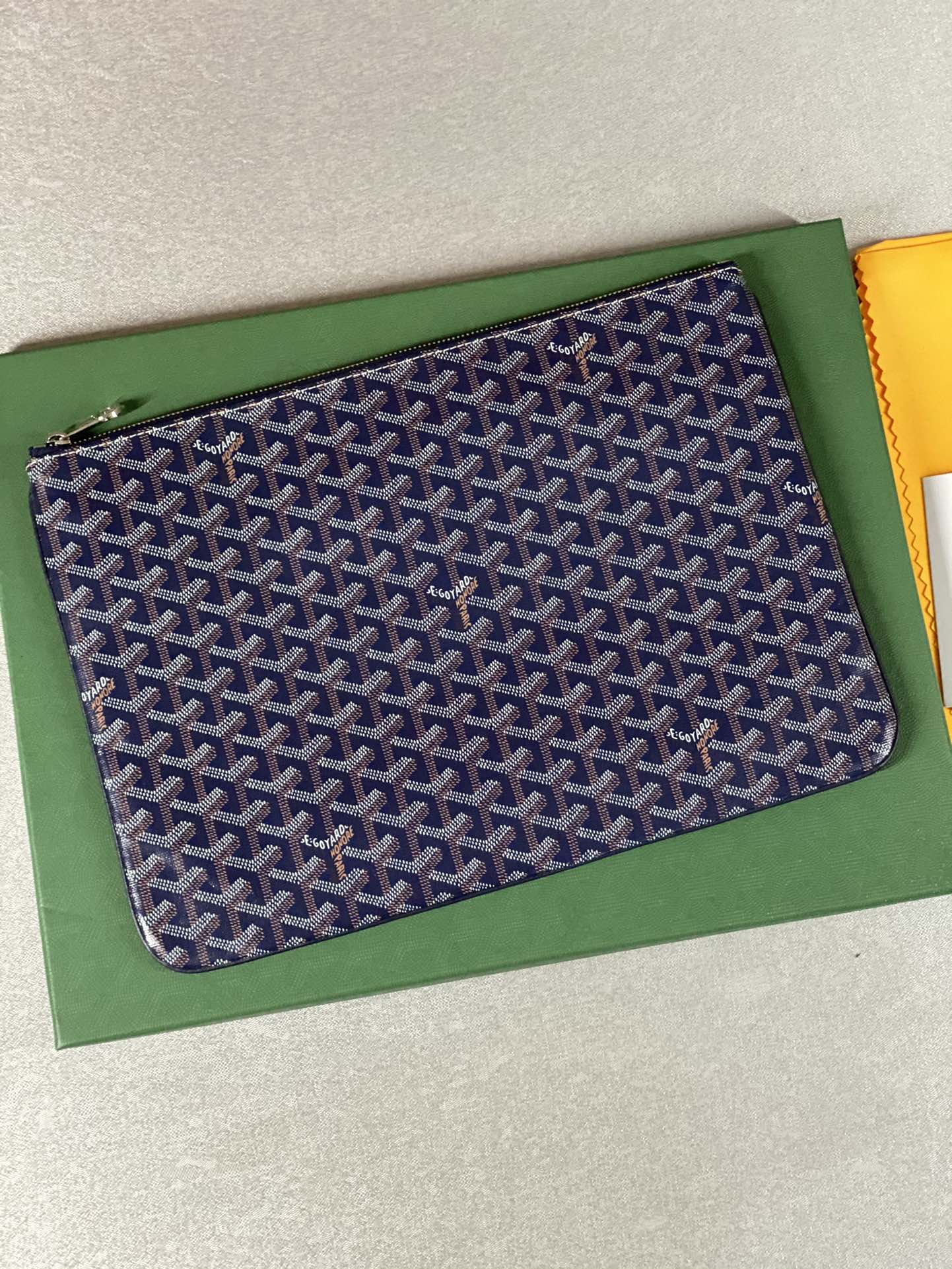 Go*ard sénat mgm pouch