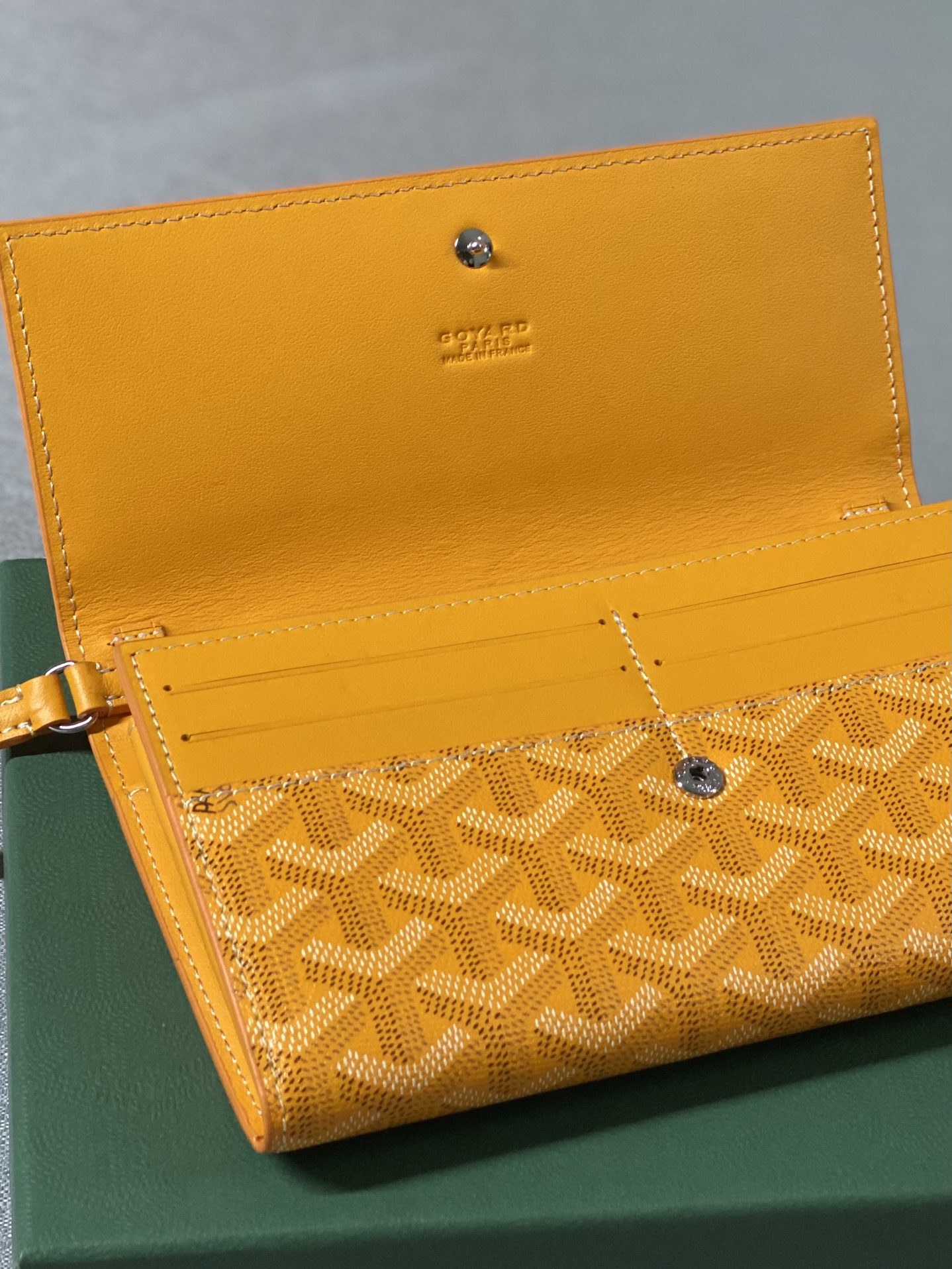 Go*ard varenne continental wallet