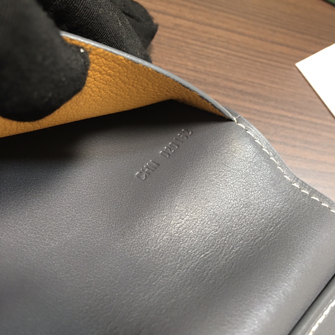 Go*ard grenelle passport cover