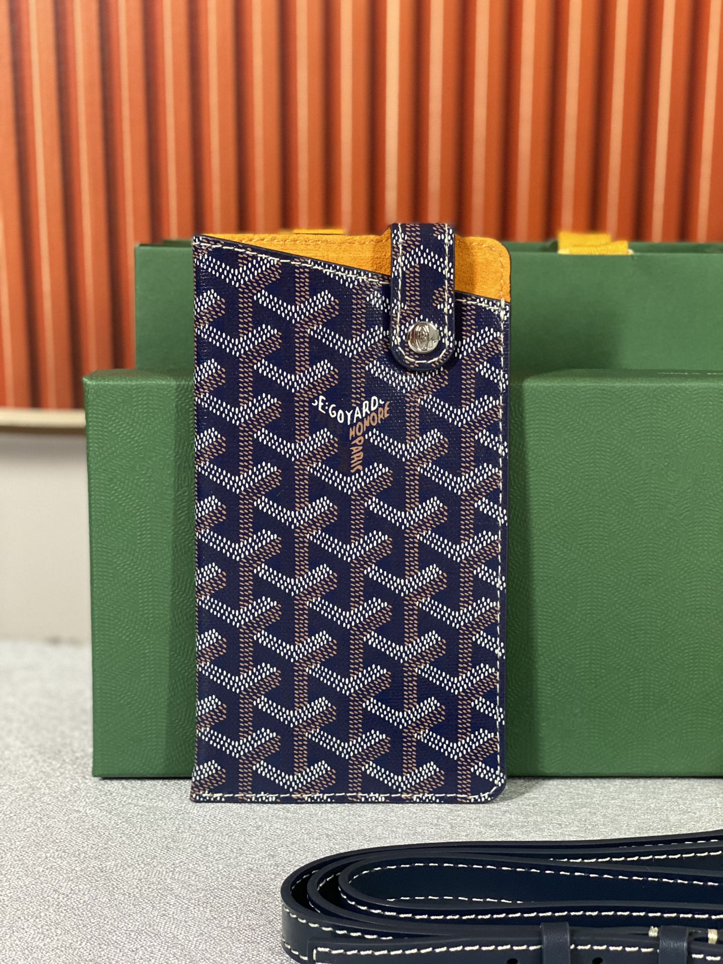 Go*ard montmartre gm case