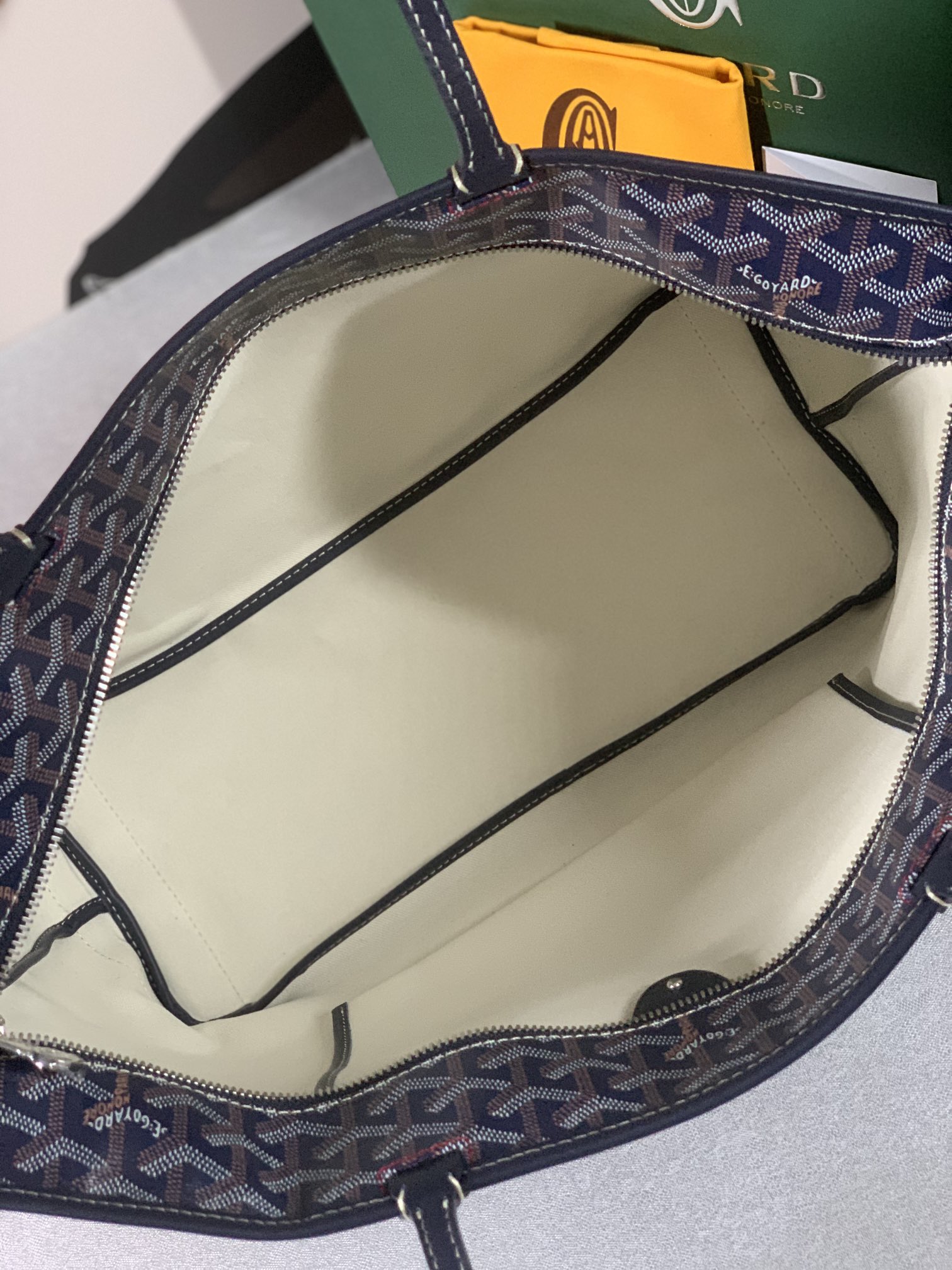 Go*ard artois mm bag