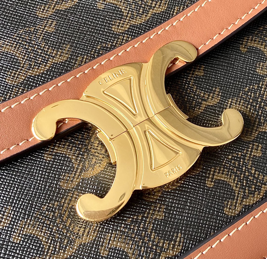 Ce**e classique triomphe bag